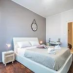 Iaia House - - Lingotto Miraflores Turyn